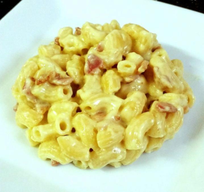 Bacon Garlic Mac and Cheese