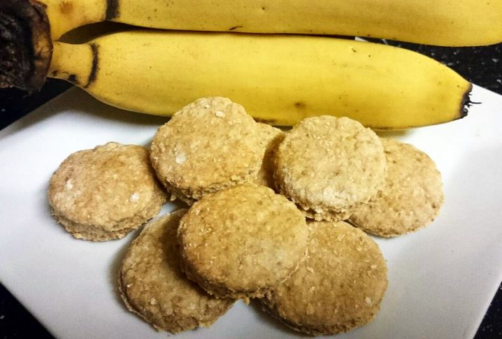 Wholemeal Banana Biscuits